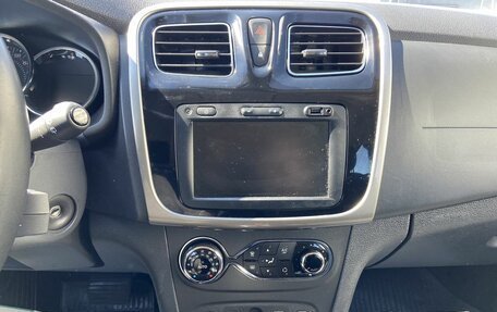 Renault Sandero II рестайлинг, 2019 год, 1 235 000 рублей, 16 фотография