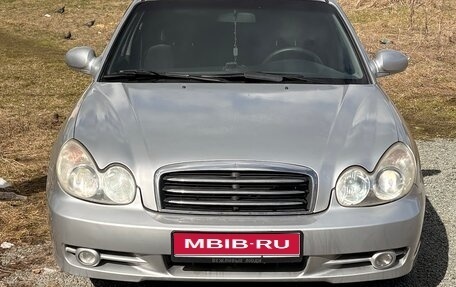 Hyundai Sonata IV рестайлинг, 2004 год, 580 000 рублей, 1 фотография