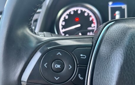 Toyota Camry, 2022 год, 2 690 000 рублей, 10 фотография