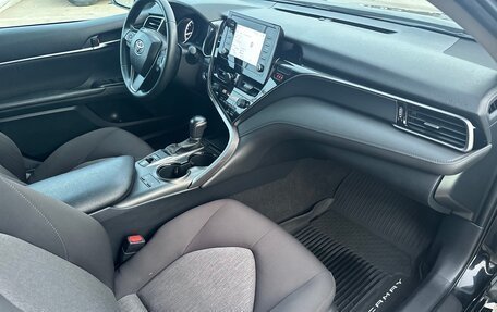 Toyota Camry, 2022 год, 2 690 000 рублей, 18 фотография