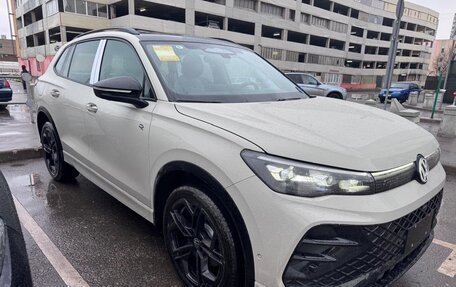 Volkswagen Tiguan, 2026 год, 4 750 000 рублей, 2 фотография