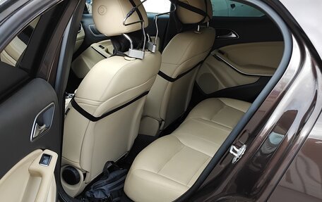 Mercedes-Benz GLA, 2016 год, 2 000 000 рублей, 10 фотография