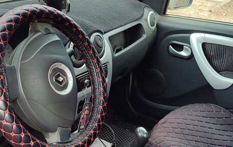 Renault Logan I, 2012 год, 550 000 рублей, 5 фотография