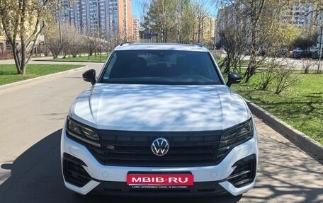 Volkswagen Touareg III, 2021 год, 6 999 000 рублей, 1 фотография