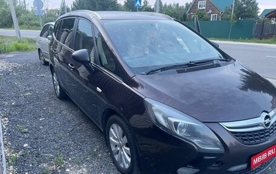 Opel Zafira C рестайлинг, 2013 год, 900 000 рублей, 1 фотография