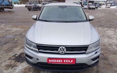 Volkswagen Tiguan II, 2017 год, 1 570 000 рублей, 3 фотография