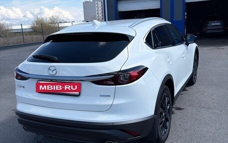 Mazda CX-4, 2023 год, 3 050 000 рублей, 5 фотография