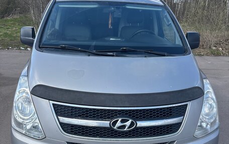 Hyundai Grand Starex Grand Starex I рестайлинг 2, 2011 год, 980 000 рублей, 3 фотография