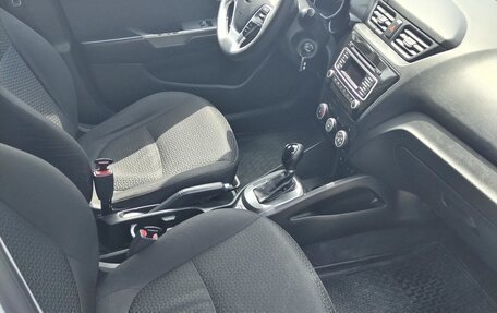 KIA Rio III рестайлинг, 2017 год, 880 000 рублей, 12 фотография