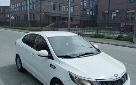 KIA Rio III рестайлинг, 2017 год, 880 000 рублей, 6 фотография