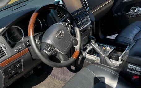 Toyota Land Cruiser 200, 2016 год, 7 000 000 рублей, 9 фотография