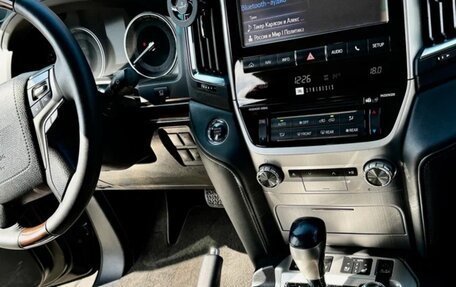 Toyota Land Cruiser 200, 2016 год, 7 000 000 рублей, 15 фотография