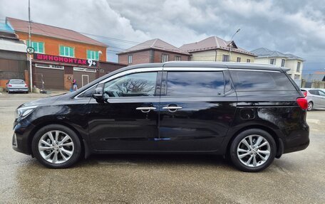 KIA Carnival III, 2018 год, 2 499 000 рублей, 8 фотография