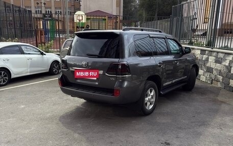 Toyota Land Cruiser 200, 2010 год, 3 000 000 рублей, 2 фотография