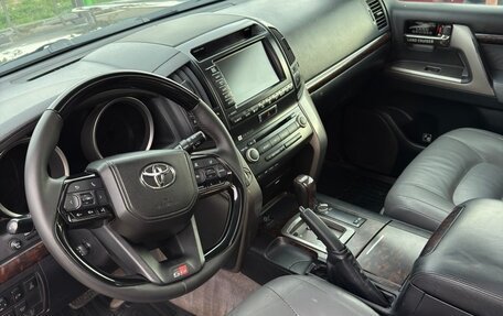 Toyota Land Cruiser 200, 2010 год, 3 000 000 рублей, 11 фотография