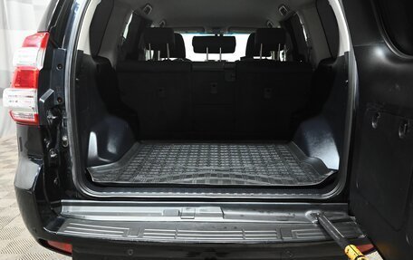 Toyota Land Cruiser Prado 150 рестайлинг 2, 2015 год, 3 450 000 рублей, 6 фотография