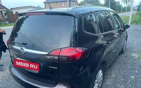 Opel Zafira C рестайлинг, 2013 год, 900 000 рублей, 3 фотография