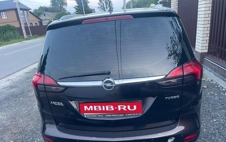 Opel Zafira C рестайлинг, 2013 год, 900 000 рублей, 4 фотография