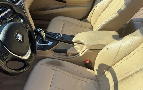 BMW 3 серия, 2011 год, 800 000 рублей, 12 фотография