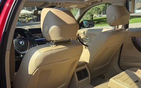 BMW 3 серия, 2011 год, 800 000 рублей, 16 фотография