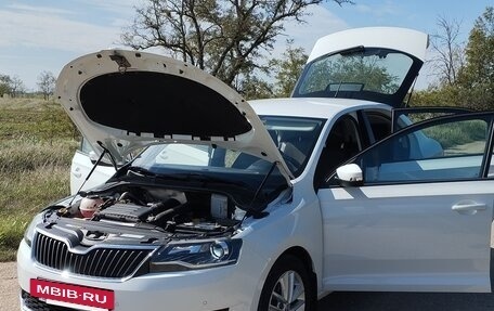 Skoda Rapid I, 2019 год, 1 550 000 рублей, 2 фотография