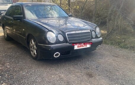 Mercedes-Benz E-Класс, 1995 год, 230 000 рублей, 2 фотография