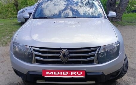 Renault Duster I рестайлинг, 2014 год, 930 000 рублей, 2 фотография