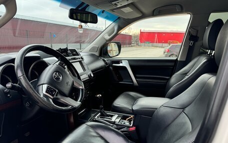 Toyota Land Cruiser Prado 150 рестайлинг 2, 2014 год, 3 200 000 рублей, 8 фотография