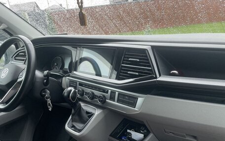 Volkswagen Caravelle T6 рестайлинг, 2021 год, 4 490 000 рублей, 8 фотография