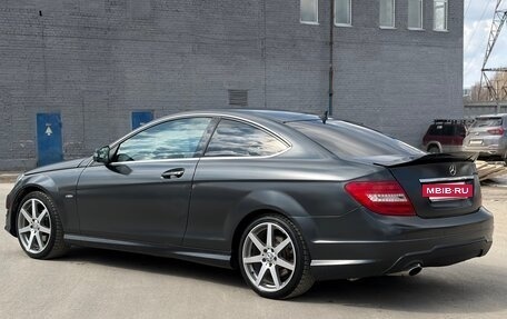 Mercedes-Benz C-Класс, 2011 год, 890 000 рублей, 7 фотография