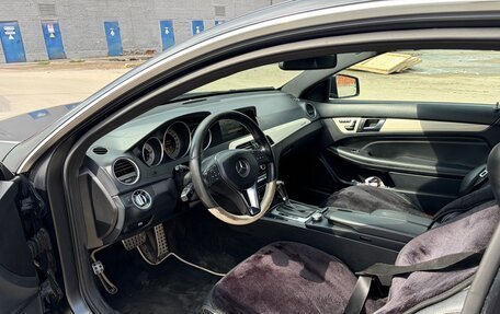 Mercedes-Benz C-Класс, 2011 год, 890 000 рублей, 10 фотография