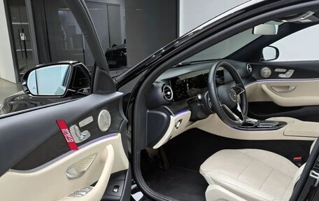 Mercedes-Benz E-Класс, 2023 год, 4 900 173 рублей, 15 фотография