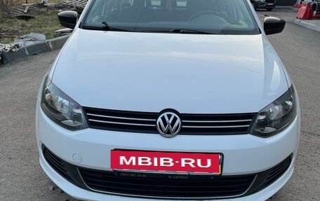 Volkswagen Polo VI (EU Market), 2013 год, 850 000 рублей, 1 фотография