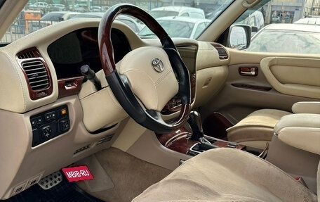 Toyota Land Cruiser 100 рестайлинг 2, 2000 год, 1 250 000 рублей, 10 фотография