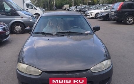 Mitsubishi Colt VI рестайлинг, 1998 год, 250 000 рублей, 3 фотография