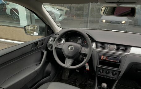 Skoda Rapid I, 2014 год, 995 000 рублей, 10 фотография