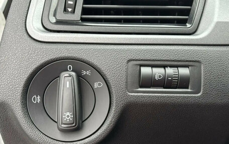 Skoda Rapid I, 2018 год, 1 350 000 рублей, 14 фотография