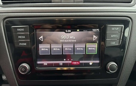 Skoda Rapid I, 2018 год, 1 350 000 рублей, 11 фотография