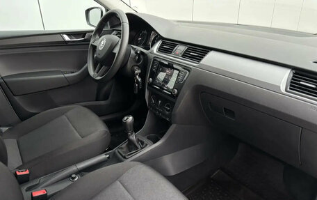 Skoda Rapid I, 2018 год, 1 350 000 рублей, 18 фотография