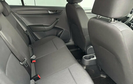 Skoda Rapid I, 2018 год, 1 350 000 рублей, 20 фотография