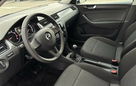 Skoda Rapid I, 2018 год, 1 350 000 рублей, 17 фотография