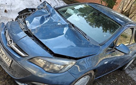 Opel Astra J, 2013 год, 375 000 рублей, 3 фотография