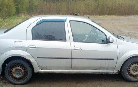 Renault Logan I, 2013 год, 380 000 рублей, 3 фотография