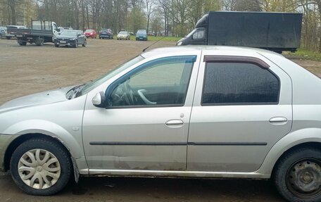 Renault Logan I, 2013 год, 380 000 рублей, 4 фотография