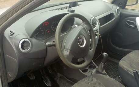 Renault Logan I, 2013 год, 380 000 рублей, 6 фотография