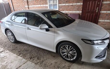 Toyota Camry, 2018 год, 3 000 000 рублей, 3 фотография