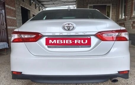 Toyota Camry, 2018 год, 3 000 000 рублей, 2 фотография