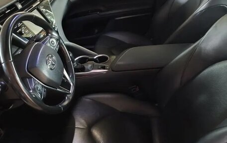 Toyota Camry, 2018 год, 3 000 000 рублей, 14 фотография