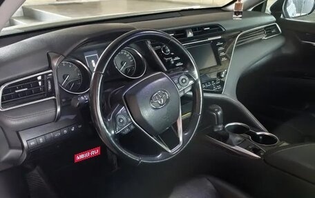 Toyota Camry, 2018 год, 3 000 000 рублей, 15 фотография