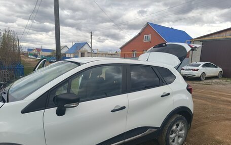 Renault Kaptur I рестайлинг, 2019 год, 850 000 рублей, 3 фотография